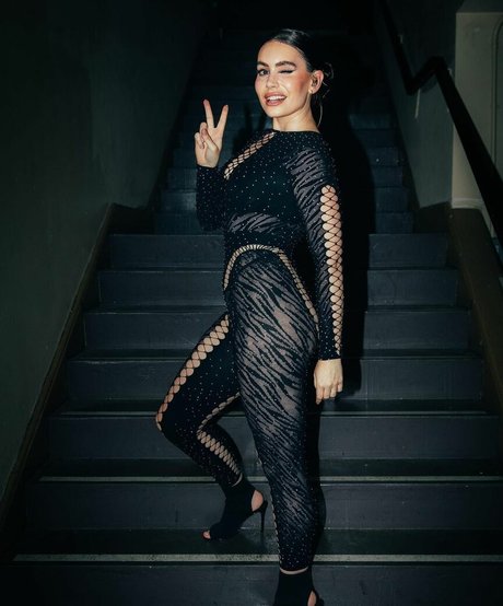 Sophie Simmons porno heiße foto