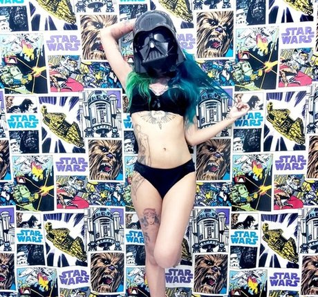 sophya sg nackt kunst bilder