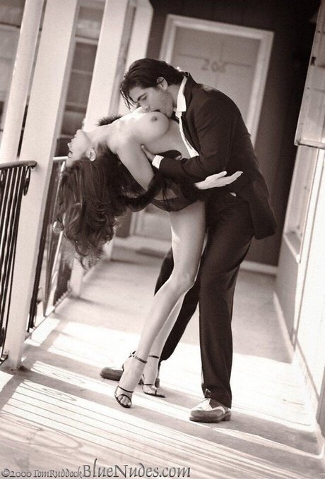 Brooke Burke sexy exklusive bilder