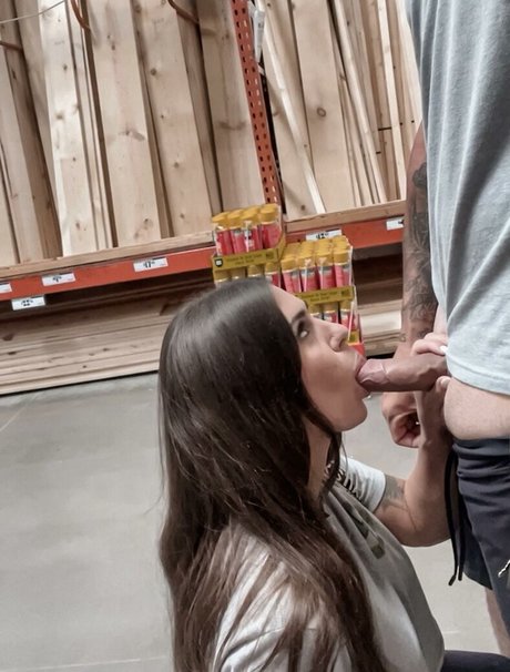 Sloane Nash top akt galerie