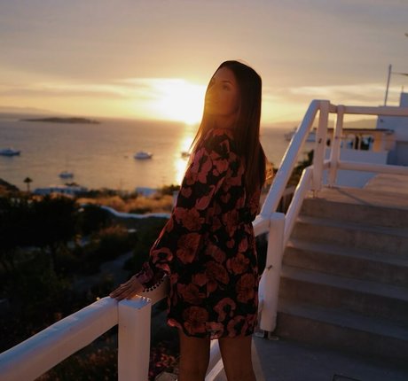 Laura Wontorra freie perfekte bilder