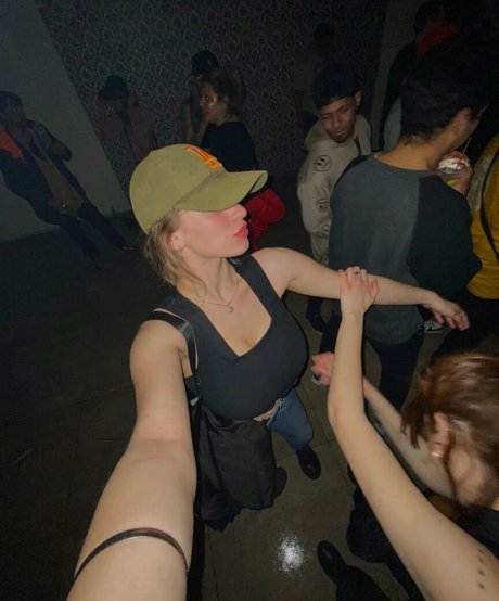 Abigail Maison hd nackte galerie