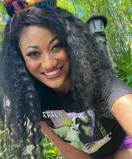 Junkothegoddess nackt sexy bilder