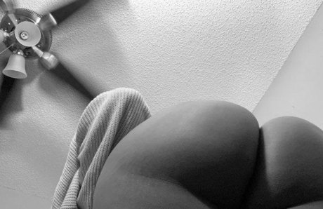 Mightytee top pornographische foto