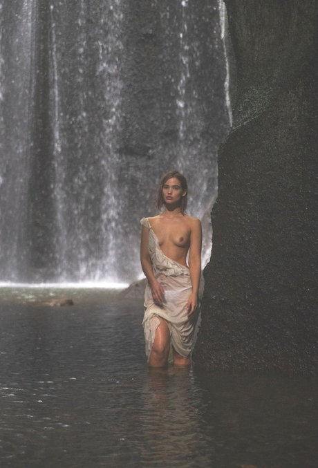 Ishh nackt porno galerien