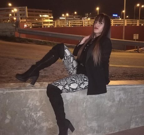 Angela Doxa perfekte sexy galerie