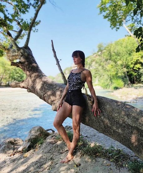 Angela Doxa exklusive heiße archiv