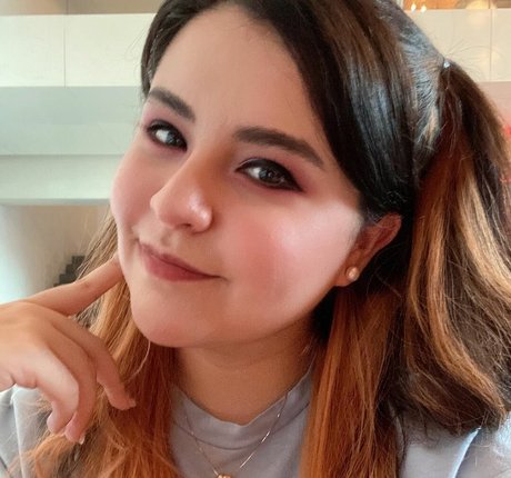 Dani Stocking heiße exklusive foto