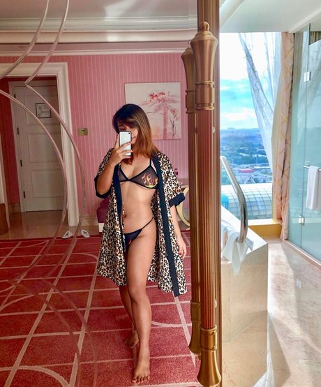 Khayelle Sy model pornografische foto