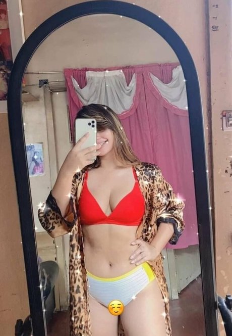 Khayelle Sy model porno bilder