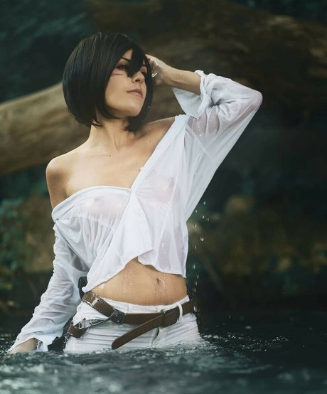 MiikhyDeafening model nackt bilder