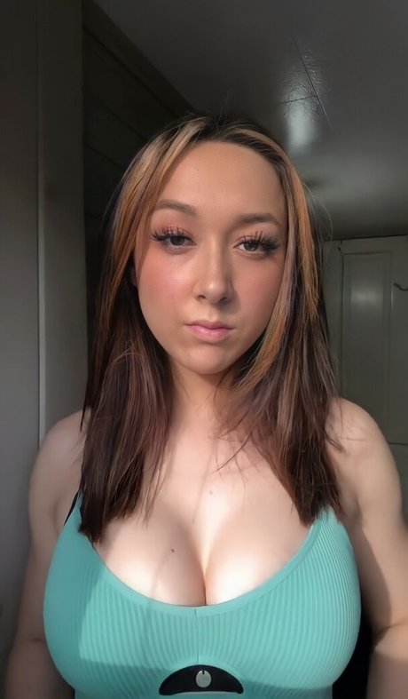 Presley Hine nackt top bilder