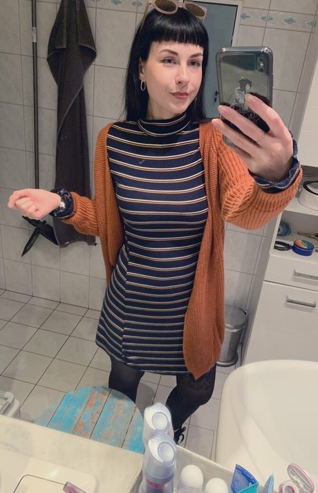 teen fake titten onlyfans hd nackte galerien