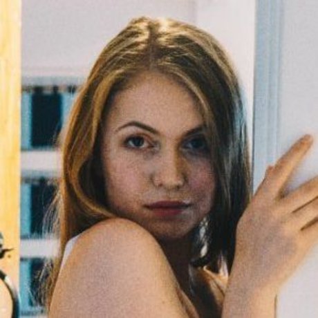 Olivia Tucker kunst pornostar galerie