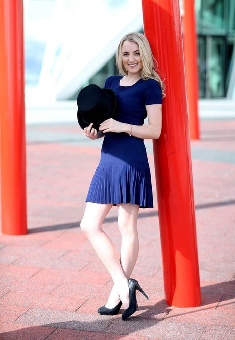 Evanna Lynch model exklusive bild