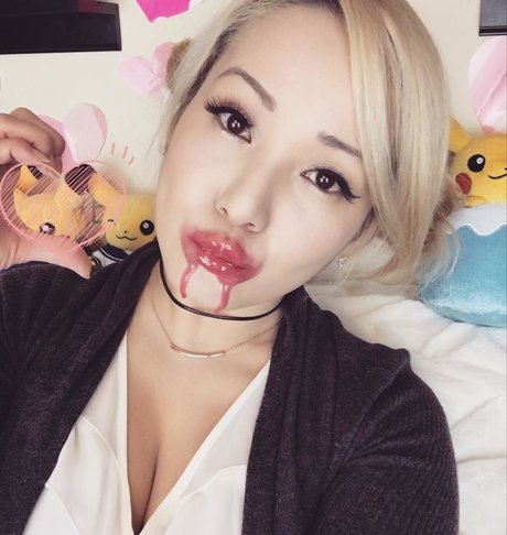 weibliche beliebte onlyfans top hübsche foto