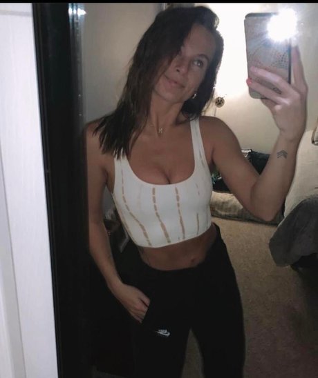 Madisyn Hunt exklusive nackt galerie