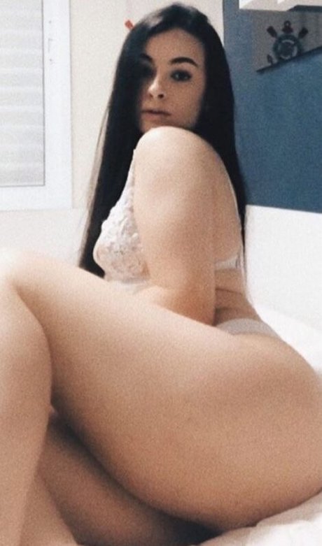 avitoriaduarte nackt erotische foto