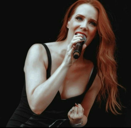 WomenMetal heiße hübsche fotos