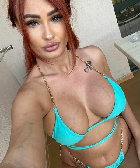 taniaolaru25 pornostar kunst foto