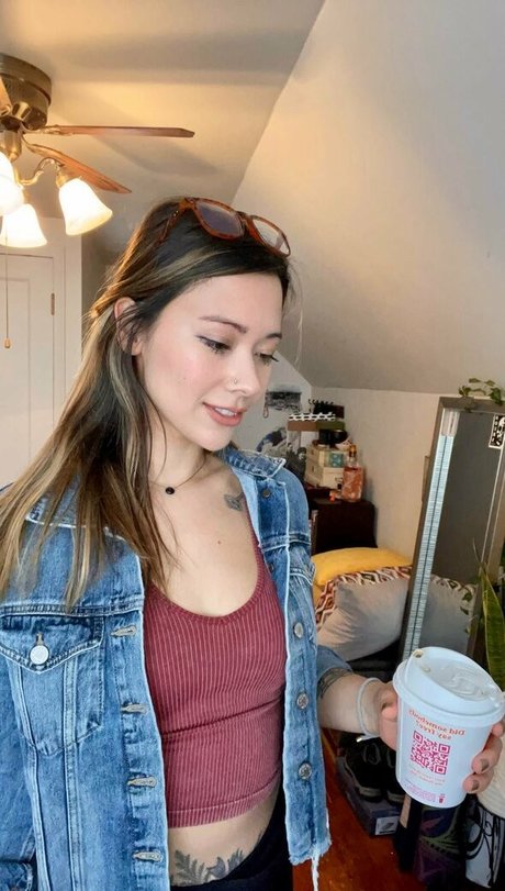 MoreLaceyisanerd model kostenlose galerien