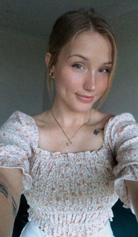 QAEKZ pornostar perfekte foto