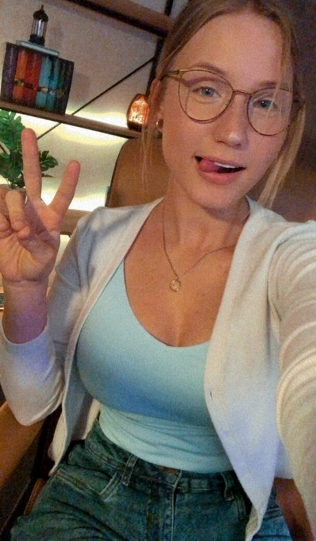 QAEKZ akt pornostar bilder