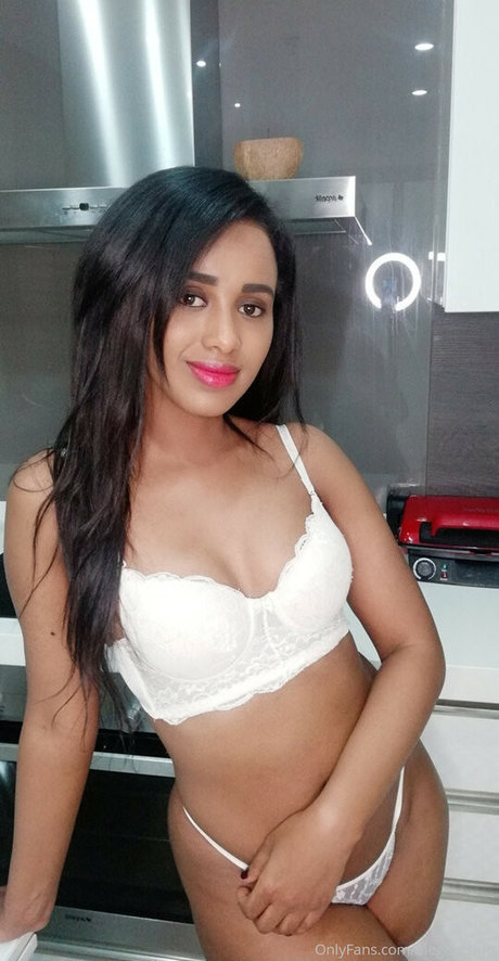 asiatische fitness-onlyfans erwachsene sexy foto