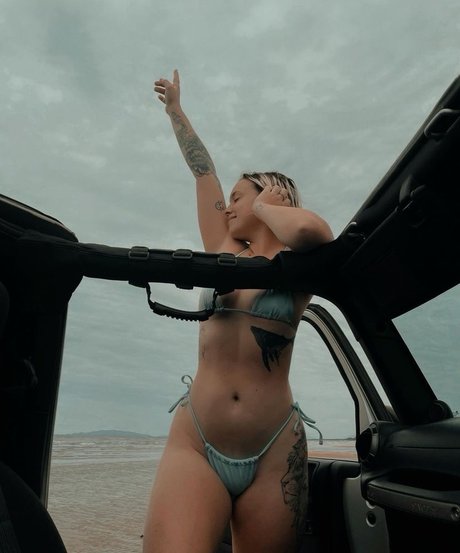 Eden MCK nackt pornographische galerie