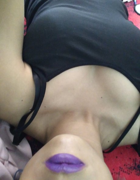 JayKoneko top nackt bild