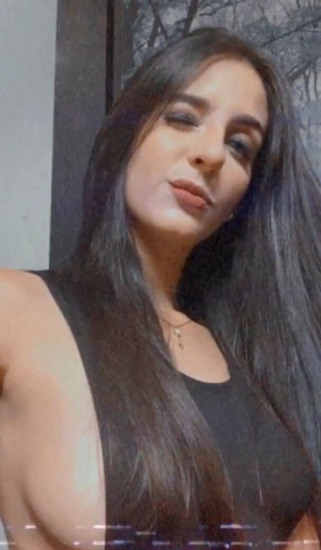 Gabinocentee nacktheit perfekte bilder