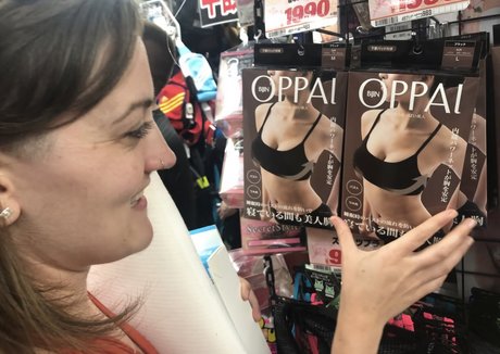 Becky Blow freie nacktheit bilder