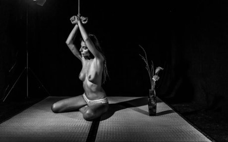 lesben strapon onlyfans porno schöne fotos