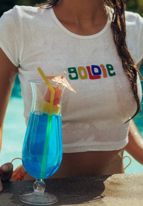 Bregje Heinen nackt kunst galerien