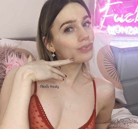 AlexisHealy nackt akt bild