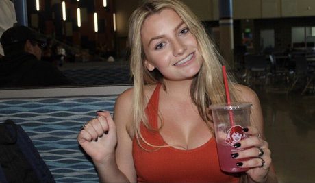 Itsadelecash xxx nacktheit foto