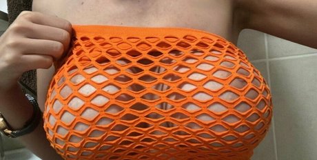 Neslihan Gunes schauspielerin erwachsene foto