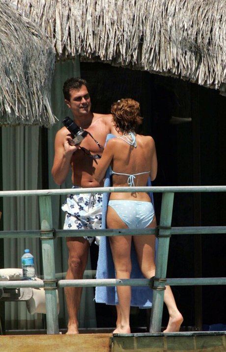 Natasha Kaplinsky pornostar akt fotos