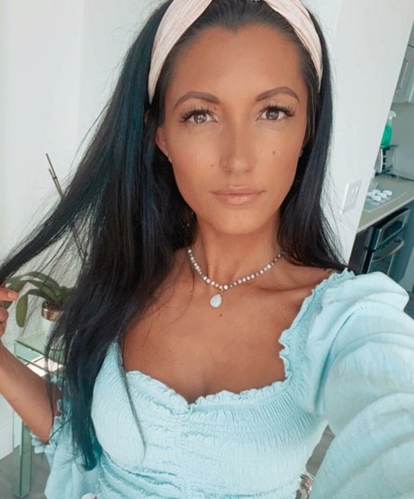 Ashley Hannawacker erwachsene akt fotos