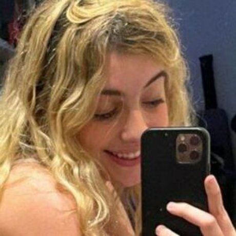 vollbusige milf onlyfans heiße nackte archiv