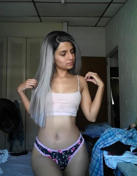 Laura Sibrian sexy kostenlose bilder