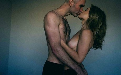 Olesya Rulin kunst bild