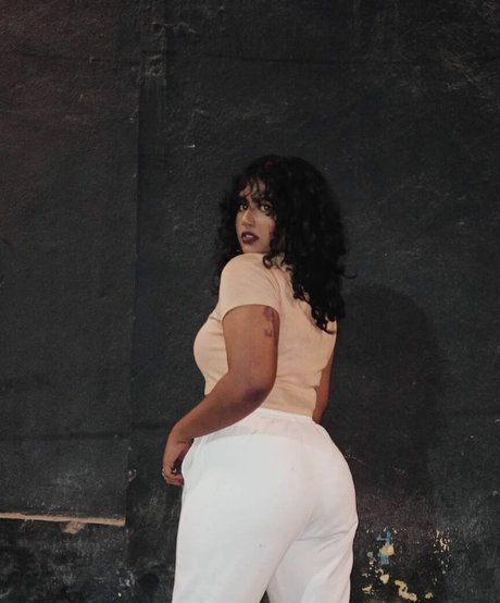 keepinitnejm heiße pornostar archiv