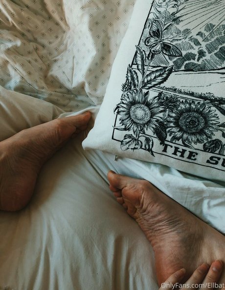 Ellbat hübsche exklusive foto