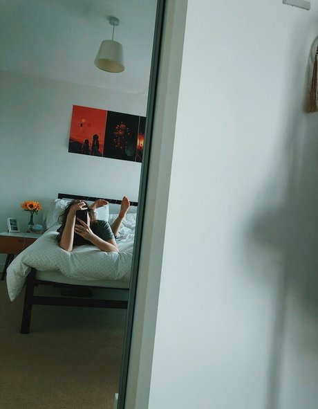 Ellbat model erotische bilder