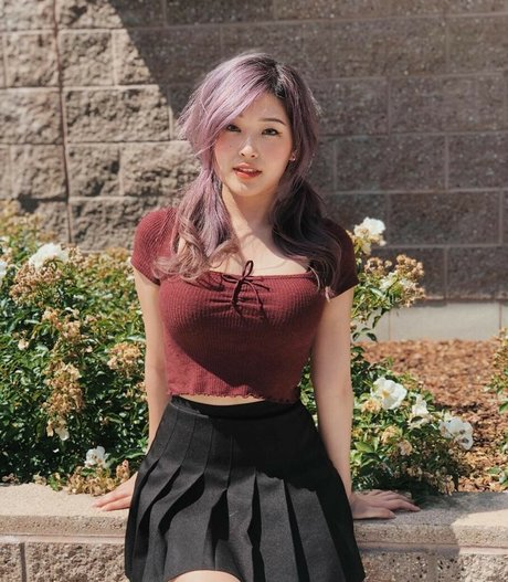 YoonHyoonAikuros schöne pornografische galerie