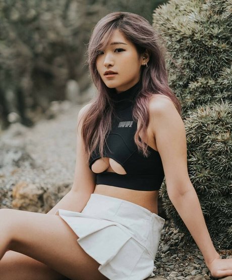 YoonHyoonAikuros freie schöne galerien