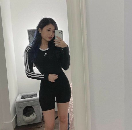 YoonHyoonAikuros perfekte hd galerie