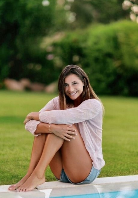 Corinna Dentoni perfekte top bild