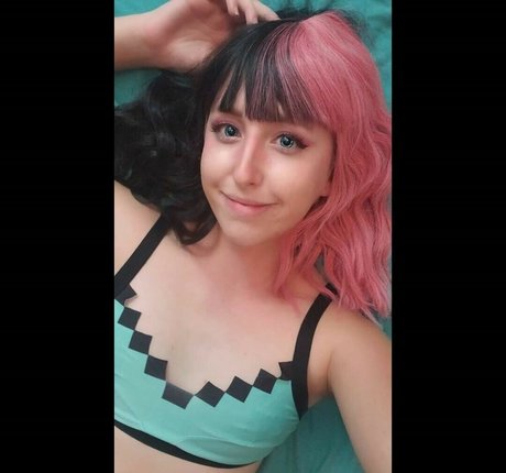 Moon IRL pornostar erwachsene bild